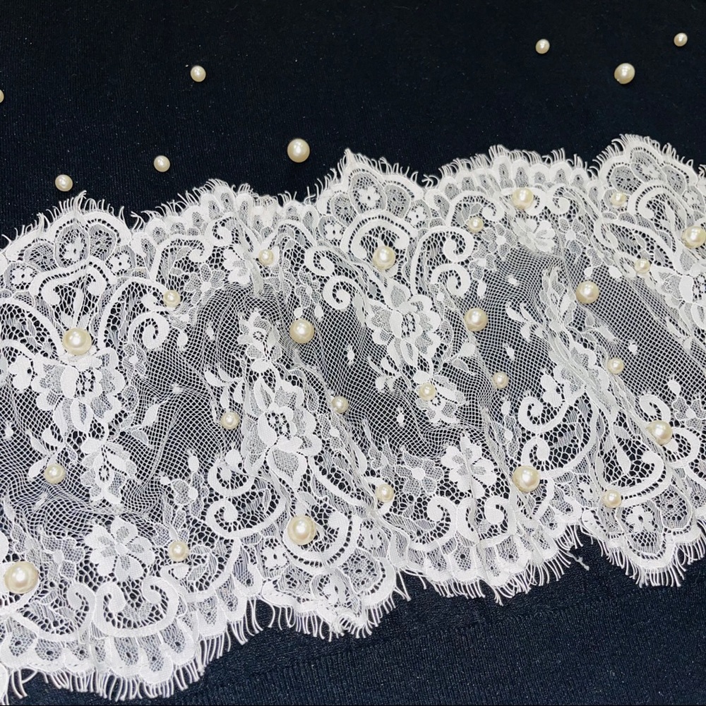 Ladies Sweater - Picture 4 of 8